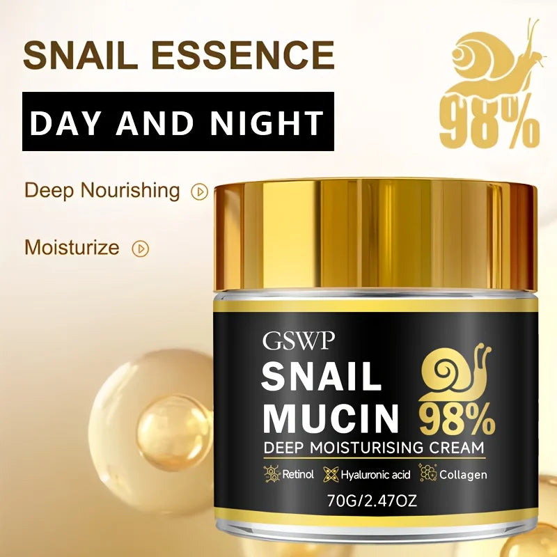 La crème hydratante pour le visage GSWP Snail, enrichie en collagène, procure une hydratation profonde. Sans alcool. 70g/140g/210g