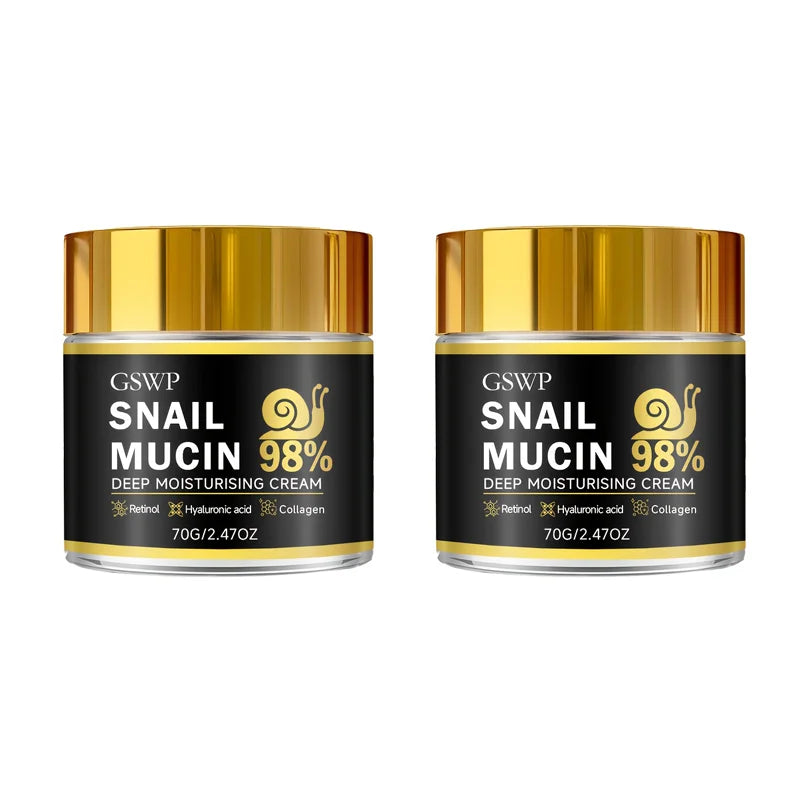 La crème hydratante pour le visage GSWP Snail, enrichie en collagène, procure une hydratation profonde. Sans alcool. 70g/140g/210g